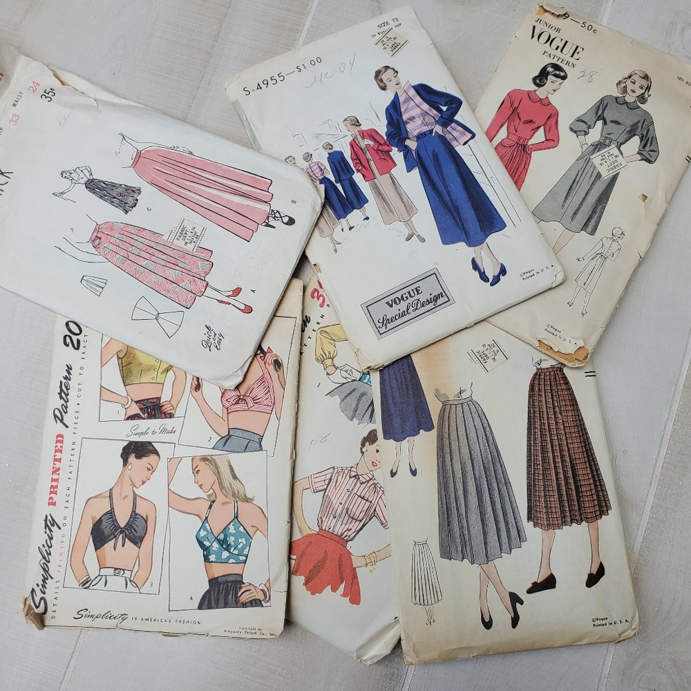 VINTAGE 1950s sewing pattern bundle - Picture 2 of 7
